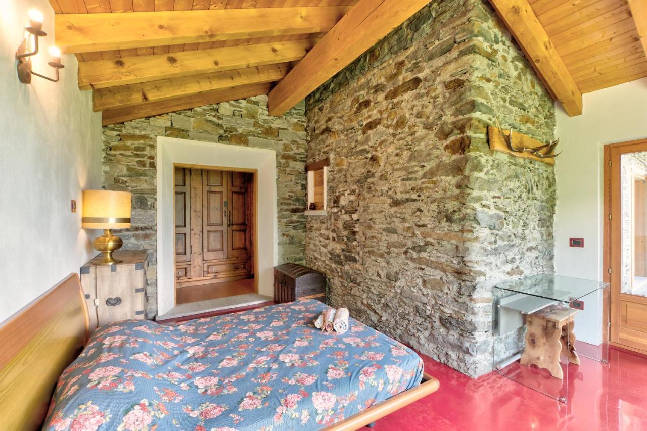 Chalet Con Piscina E Vista Panoramica Colico Bagian luar foto