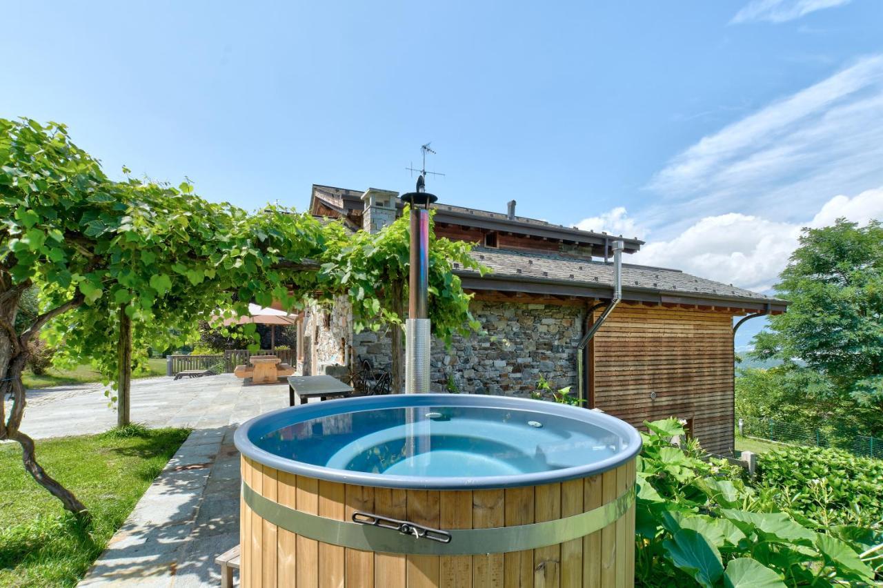 Chalet Con Piscina E Vista Panoramica Colico Bagian luar foto